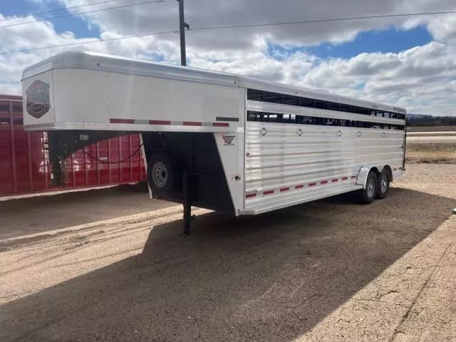 new Stock / Stock Combo Trailers Logan Coach  for sale, in Scottsbluff, NE Thumbnail 7