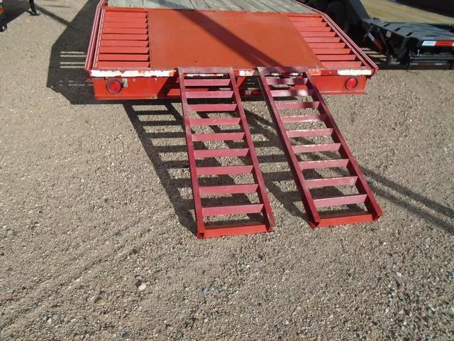 used Equipment / Flatbed Trailers Titan Trailer  for sale, in Scottsbluff, NE Thumbnail 8