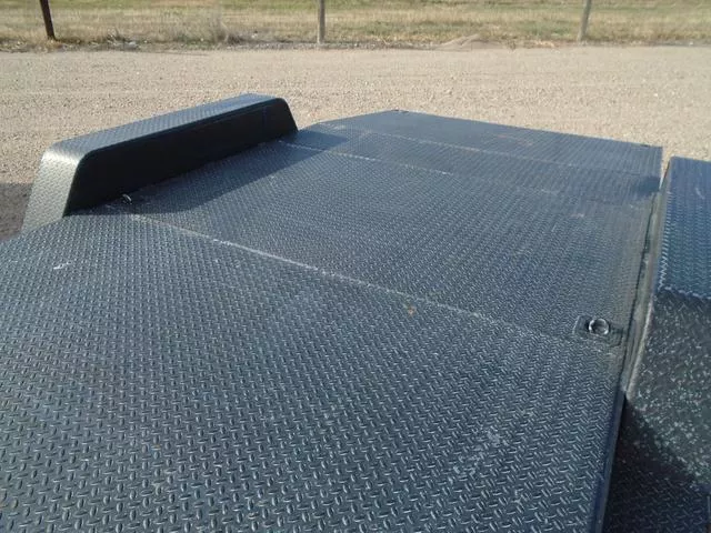 used Equipment / Flatbed Trailers Kaufman Trailers  for sale, in Scottsbluff, NE Thumbnail 6