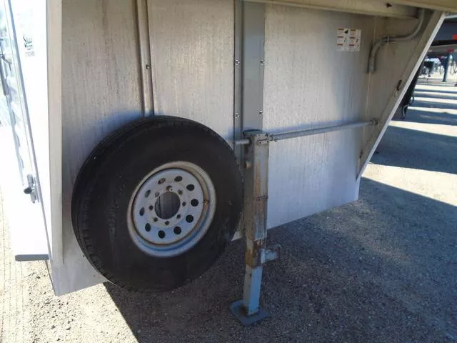 used Stock / Stock Combo Trailers Featherlite  for sale, in Scottsbluff, NE Thumbnail 19