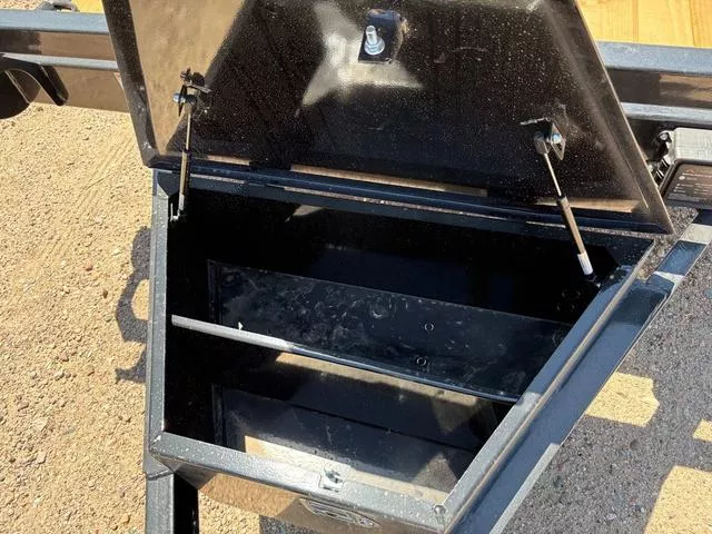 new Equipment / Flatbed Trailers Iron Bull  for sale, in Scottsbluff, NE Thumbnail 11