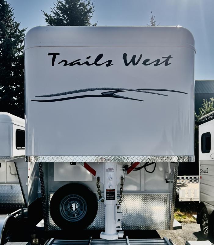 2025 Trails West Classic 4-Horse GN w/Comfort Pkg 5x5  hNWzrc1xceyk