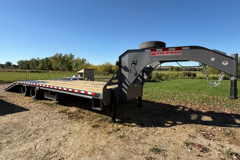 2025 Midsota Flatbed Hydraulic Dovetail  General Trailers