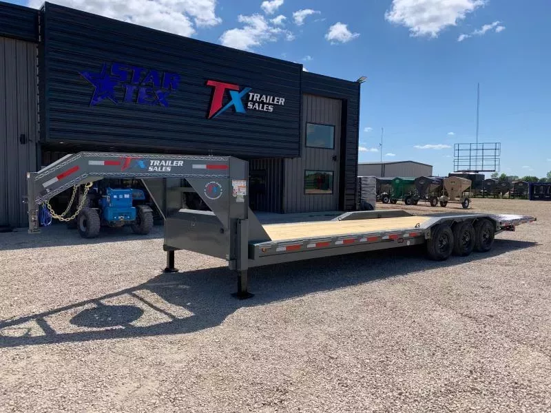 102" X 32' GN LOW BOY EQUIPMENT 21K ( 8' HYDRAULIC DOVE TAIL )