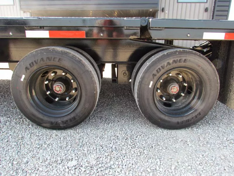 102" X 40' GOOSENECK FLAT BED 30K