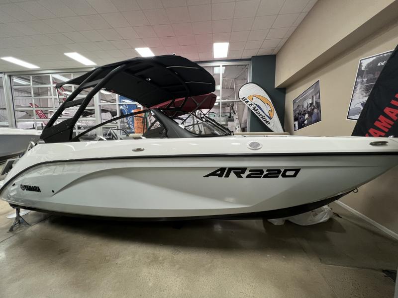 2023 Yamaha Boats AR 220 Jet Boat 2023 Yamaha Boats AR 220 Jet Boat