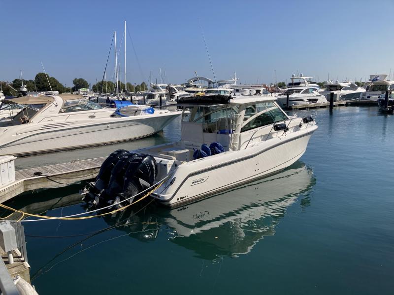 2015 Boston Whaler 345 Conquest Center Console 2015 Boston Whaler 345 Conquest Center Console