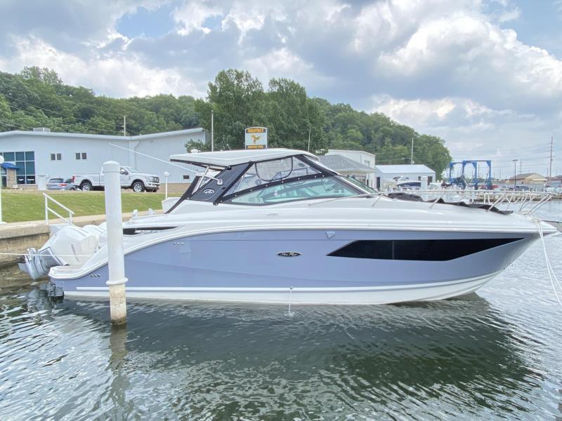 2022 Sea Ray Sundancer 320 Outboard Cruiser 2022 Sea Ray Sundancer 320 Outboard Cruiser