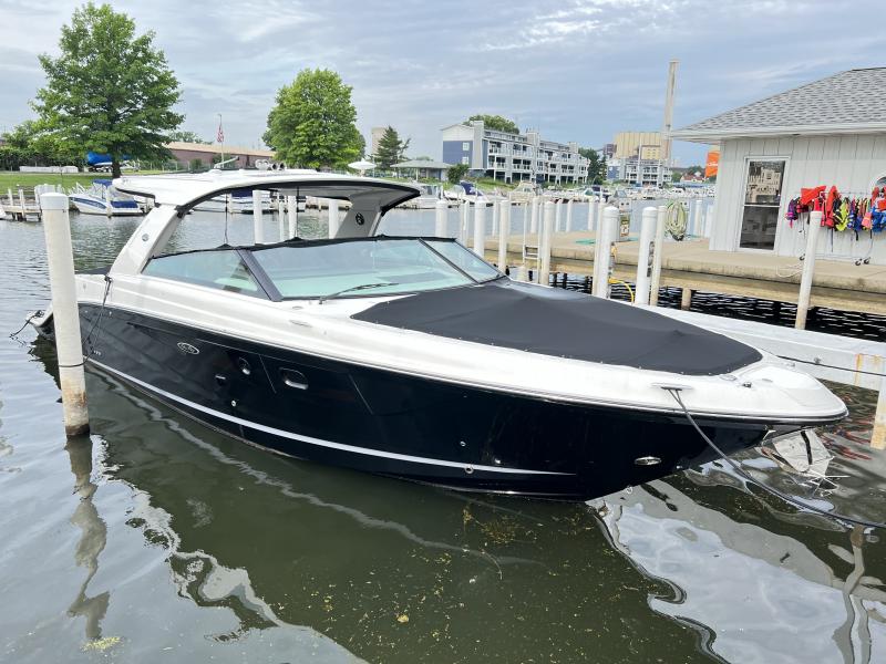 2022 Sea Ray 400 SLX Bowrider 2022 Sea Ray 400 SLX Bowrider