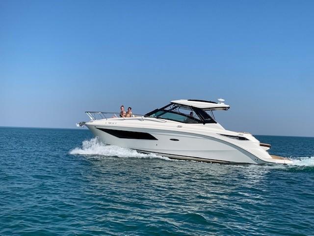 2019 Sea Ray Sundancer 320 Cruiser (Power) 2019 Sea Ray Sundancer 320 Cruiser (Power)