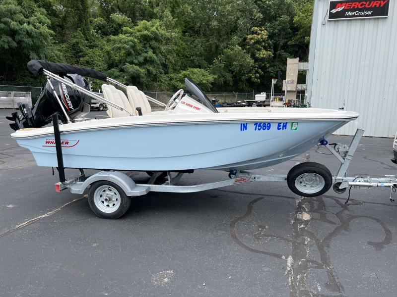 2022 Boston Whaler 130 Super Sport Bay Boat 2022 Boston Whaler 130 Super Sport Bay Boat