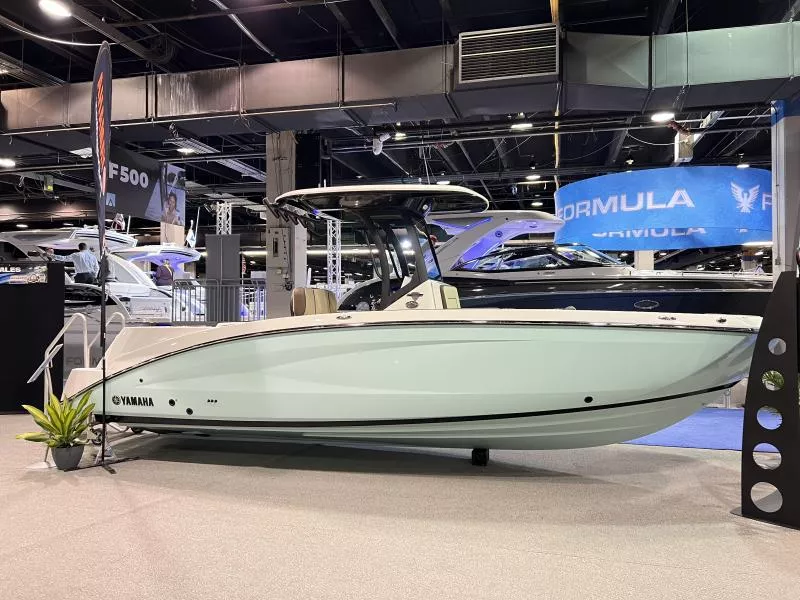 2025 Yamaha Boats 255 FSH Sport H Jet Boat