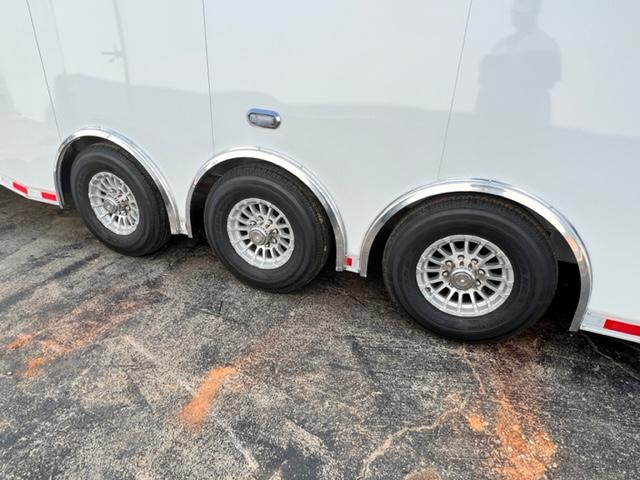 new Car Haulers / Racing Trailers Haulmark  for sale, in Loudon, TN Thumbnail 8