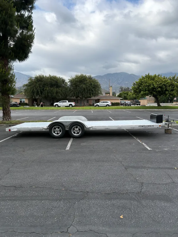 used Equipment / Flatbed Trailers Featherlite  for sale, in Arcadia, CA Thumbnail 2