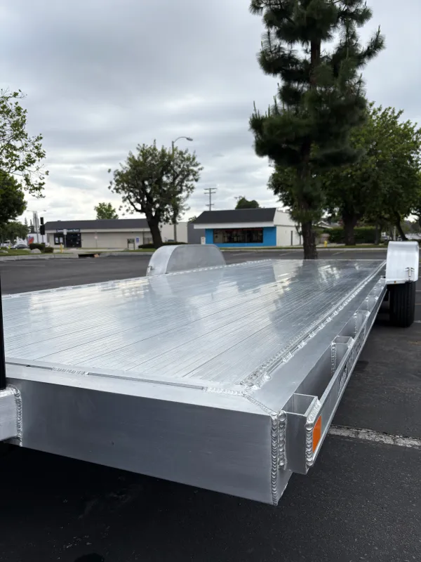 used Equipment / Flatbed Trailers Featherlite  for sale, in Arcadia, CA Thumbnail 3