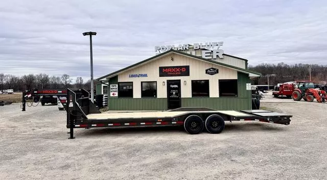 2026 MAXX-D H8X10228G 28' X 102 18K Gooseneck Car Hauler W/ M"