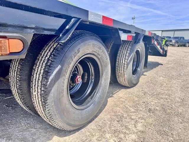 new Equipment / Flatbed Trailers Load Trail  for sale, in Poplar Bluff, MO Thumbnail 13
