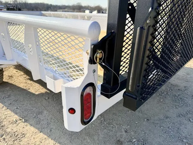 new Utility Trailers Diamond C Trailers  for sale, in Poplar Bluff, MO Thumbnail 4