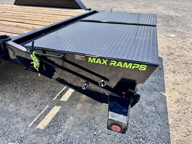 new Equipment / Flatbed Trailers Load Trail  for sale, in Poplar Bluff, MO Thumbnail 7