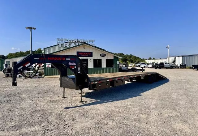 2026 MAXX-D YHB10240 40' X 102 40K Hydraulic Dovetail With 16"