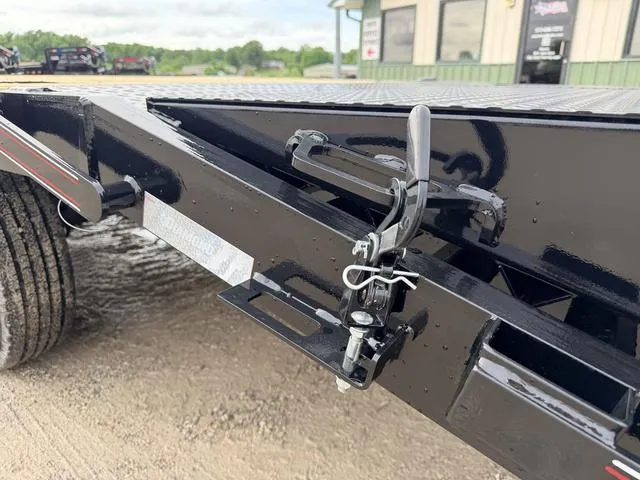 new Equipment / Flatbed Trailers Diamond C Trailers  for sale, in Poplar Bluff, MO Thumbnail 11