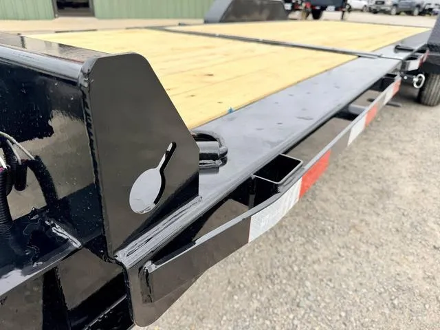 new Equipment / Flatbed Trailers Load Trail  for sale, in Poplar Bluff, MO Thumbnail 23