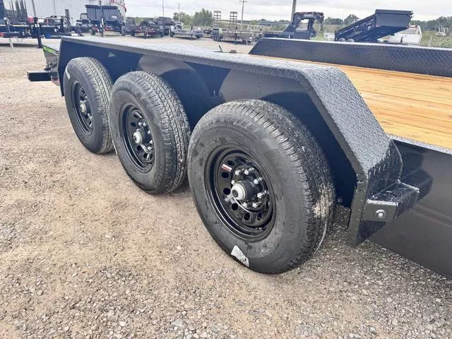new Equipment / Flatbed Trailers Load Trail  for sale, in Poplar Bluff, MO Thumbnail 16