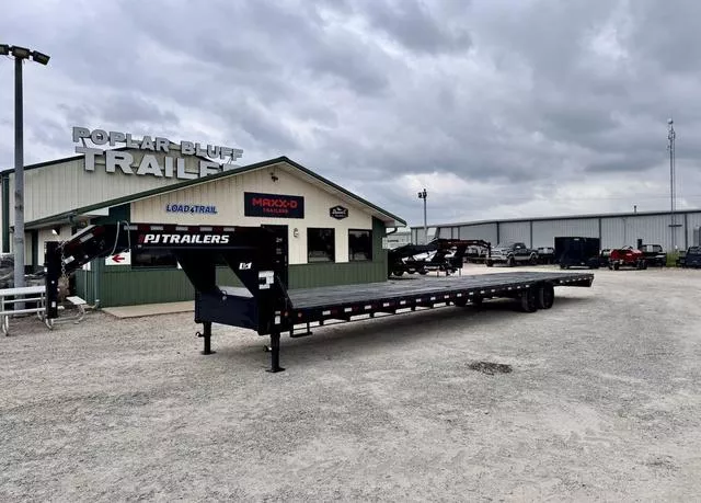 2021 Other PJ 102 x 40' Gooseneck Straight Deck Hotshot 18k"