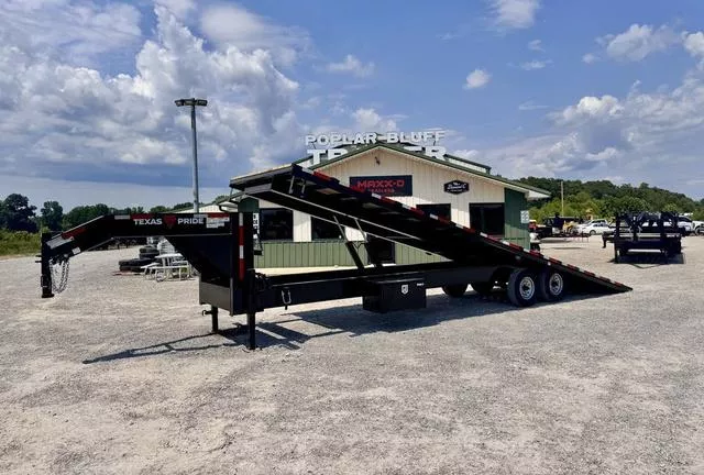 2025 Texas Pride Trailers 8.5 X 30' 14K Gooseneck Power Tilt
