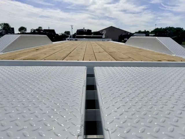 new Equipment / Flatbed Trailers Load Trail  for sale, in Poplar Bluff, MO Thumbnail 13