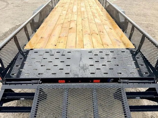 new Utility Trailers Diamond C Trailers  for sale, in Poplar Bluff, MO Thumbnail 4