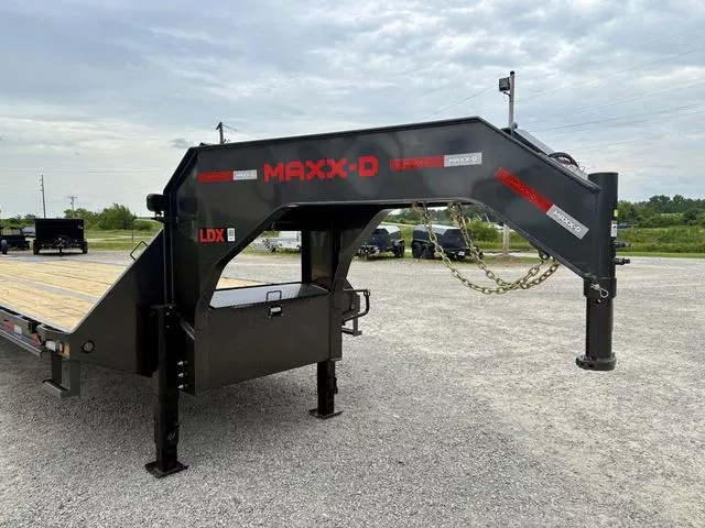 2026 MAXX-D LDX10240 40' X 102 30K Gooseneck With MAXX Ramp
