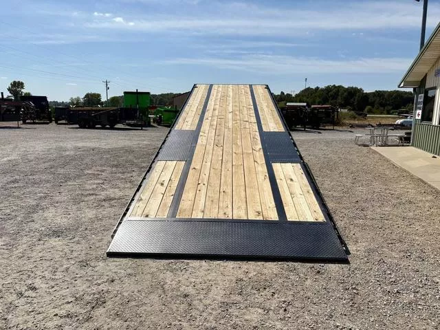 new Equipment / Flatbed Trailers Diamond C Trailers  for sale, in Poplar Bluff, MO Thumbnail 19