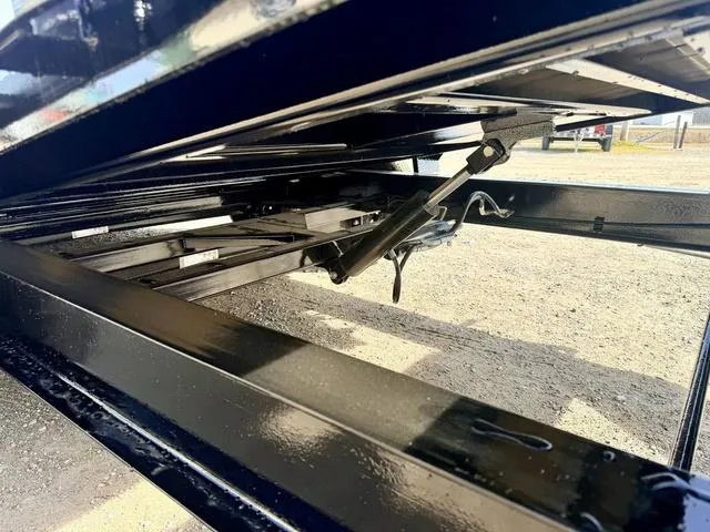 new Equipment / Flatbed Trailers Load Trail  for sale, in Poplar Bluff, MO Thumbnail 19