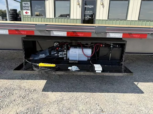 new Equipment / Flatbed Trailers Diamond C Trailers  for sale, in Poplar Bluff, MO Thumbnail 15