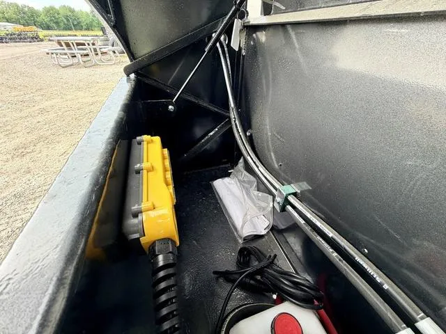 new Tilt Trailers Diamond C Trailers  for sale, in Poplar Bluff, MO Thumbnail 20