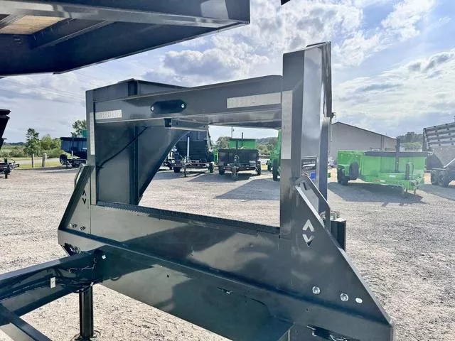 new Equipment / Flatbed Trailers Diamond C Trailers  for sale, in Poplar Bluff, MO Thumbnail 16