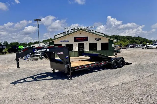 2025 Diamond C Trailers HDT210 24' X 82 Gooseneck Gravity Hydraulic Tilt "