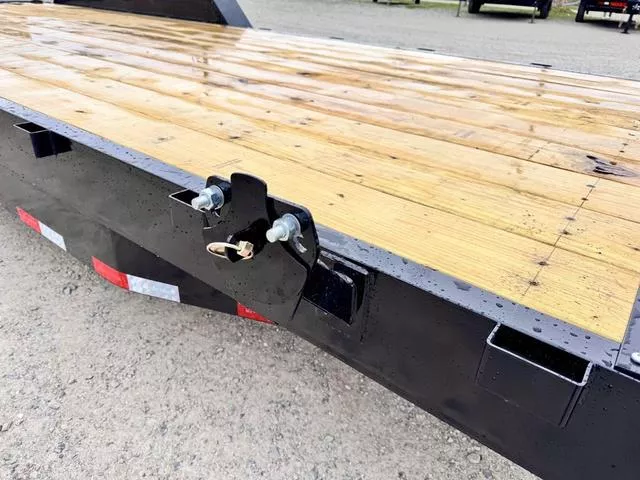 new Equipment / Flatbed Trailers Load Trail  for sale, in Poplar Bluff, MO Thumbnail 14