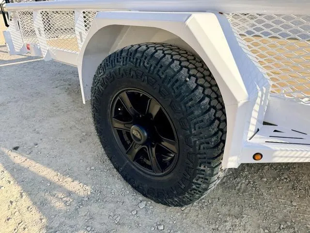 new Utility Trailers Diamond C Trailers  for sale, in Poplar Bluff, MO Thumbnail 10