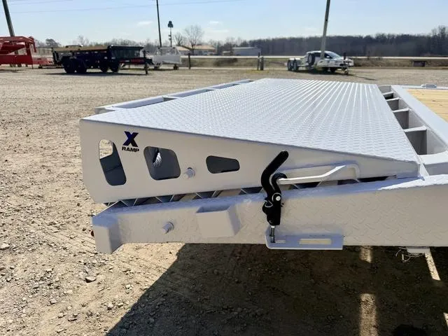 new Equipment / Flatbed Trailers Diamond C Trailers  for sale, in Poplar Bluff, MO Thumbnail 21