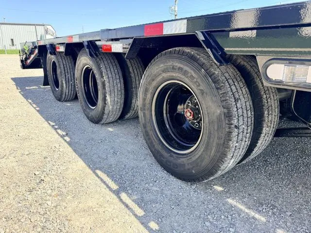 new Equipment / Flatbed Trailers Load Trail  for sale, in Poplar Bluff, MO Thumbnail 14