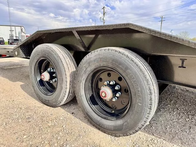 new Car Haulers / Racing Trailers MAXX-D  for sale, in Poplar Bluff, MO Thumbnail 15