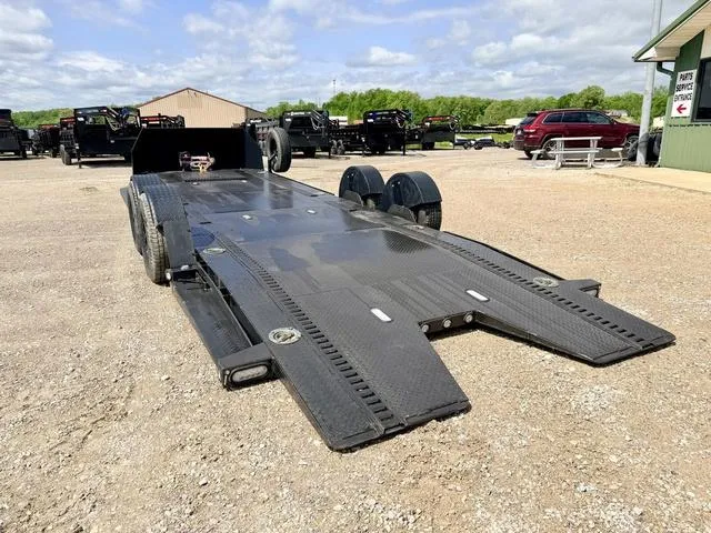 used Car Haulers / Racing Trailers MAXX-D  for sale, in Poplar Bluff, MO Thumbnail 21