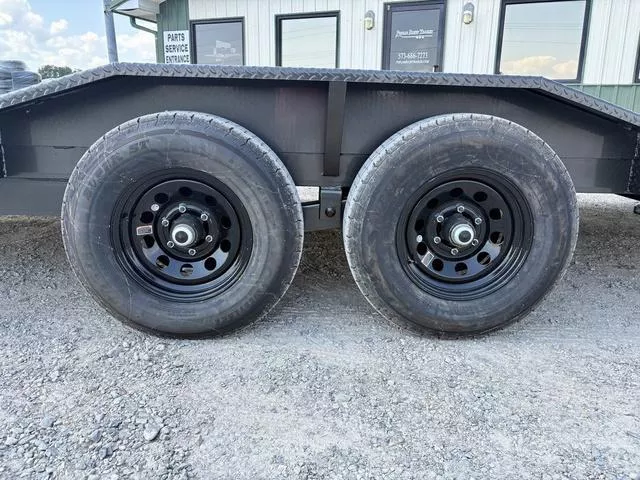 new Car Haulers / Racing Trailers MAXX-D  for sale, in Poplar Bluff, MO Thumbnail 15