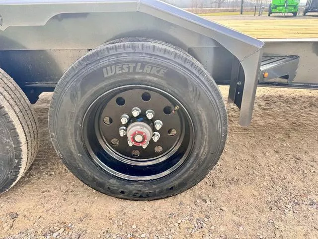 new Equipment / Flatbed Trailers Diamond C Trailers  for sale, in Poplar Bluff, MO Thumbnail 16