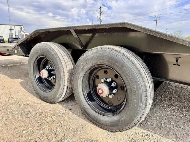 new Car Haulers / Racing Trailers MAXX-D  for sale, in Poplar Bluff, MO Thumbnail 15