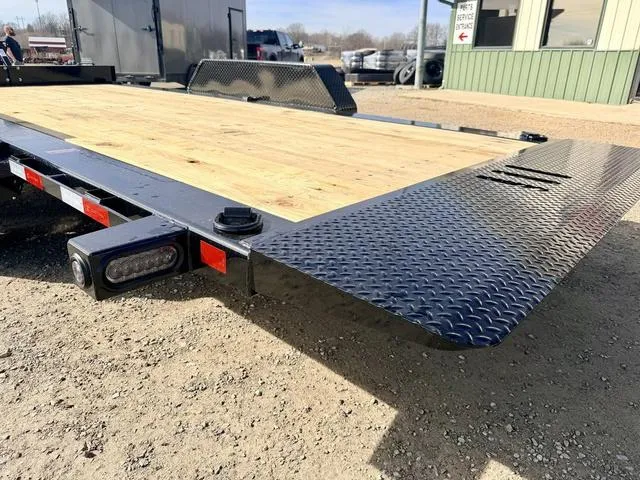 new Equipment / Flatbed Trailers Load Trail  for sale, in Poplar Bluff, MO Thumbnail 10
