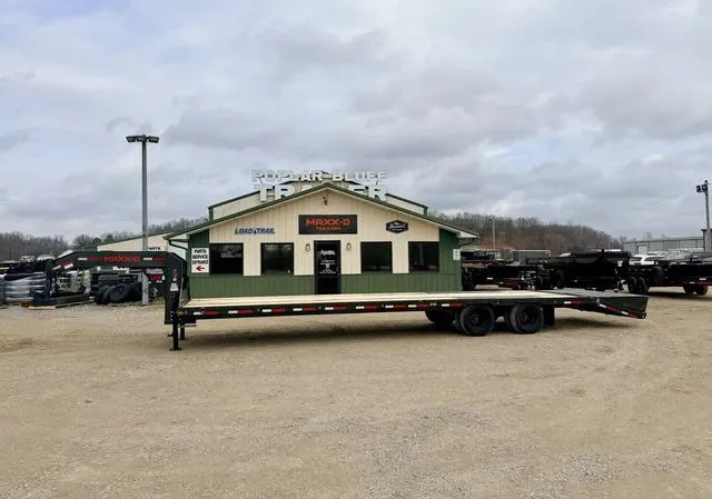 2026 MAXX-D LKX10235 35' X 102 Low Pro Tandem Dual 25K Goosen"
