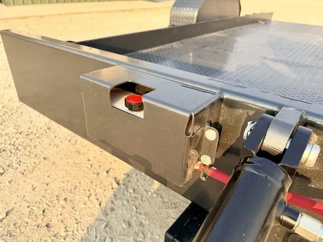 new Tilt Trailers Diamond C Trailers  for sale, in Poplar Bluff, MO Thumbnail 13